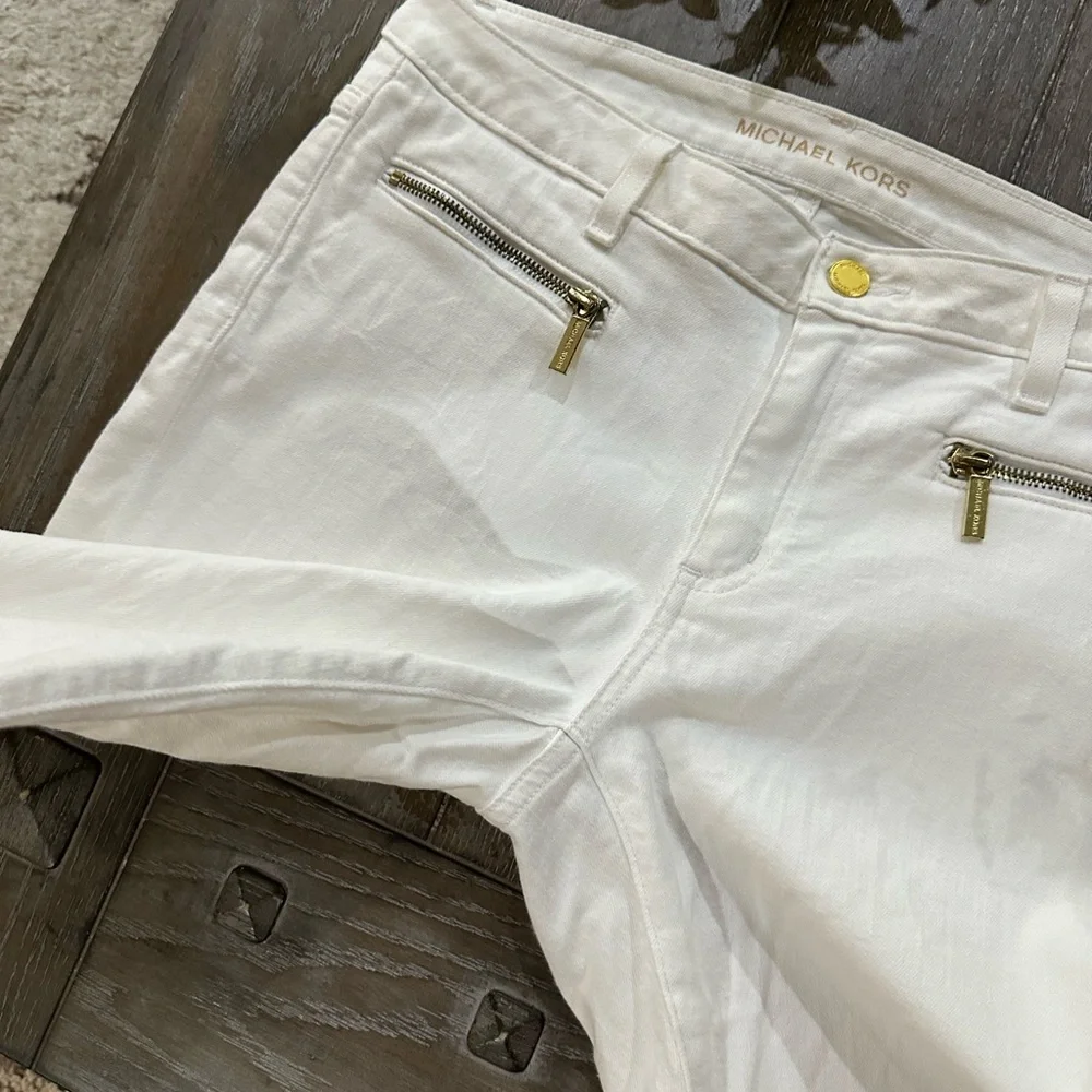 Michael Kors Izzy Cropped Jeans - Picture 10 of 13